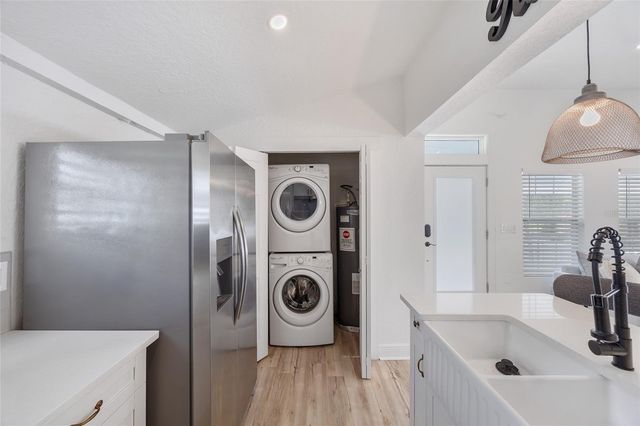 800 E GENESEE STREET, Tampa, FL 33603