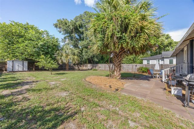 800 E GENESEE STREET, Tampa, FL 33603