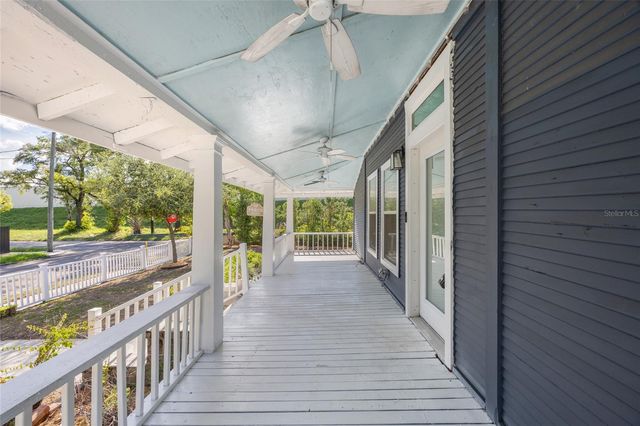 800 E GENESEE STREET, Tampa, FL 33603