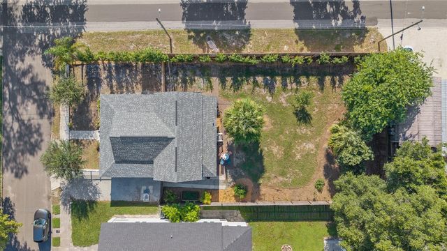 800 E GENESEE STREET, Tampa, FL 33603