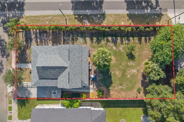 800 E GENESEE STREET, Tampa, FL 33603