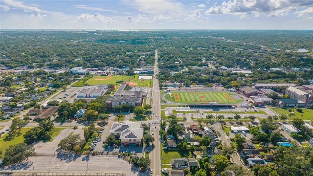 800 E GENESEE STREET, Tampa, FL 33603