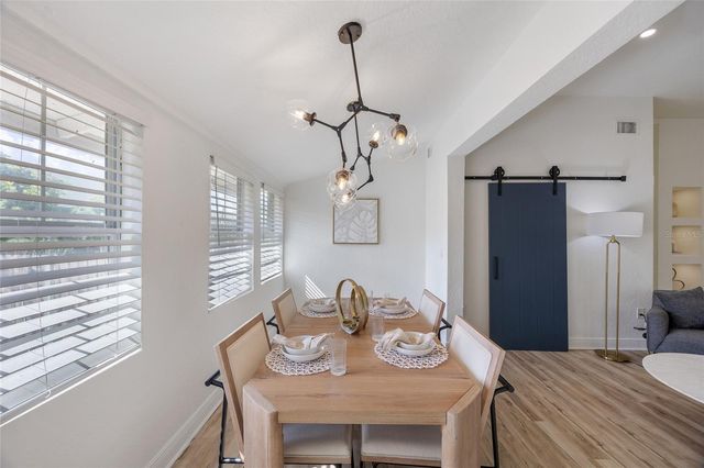 800 E GENESEE STREET, Tampa, FL 33603