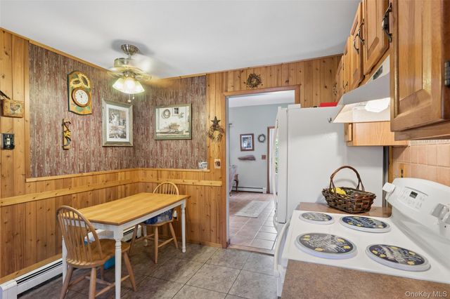 44 Aliperti Road, Jamesport, NY 11947