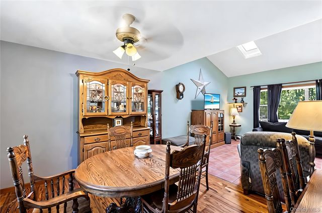 44 Aliperti Road, Jamesport, NY 11947