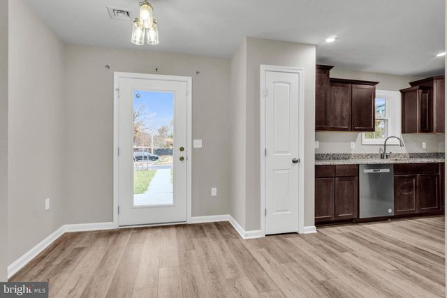 648 N COLLEGE ST, Carlisle, PA 17013