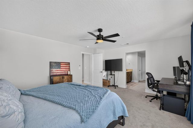 523 S Talus Way S, Madera, CA 93636