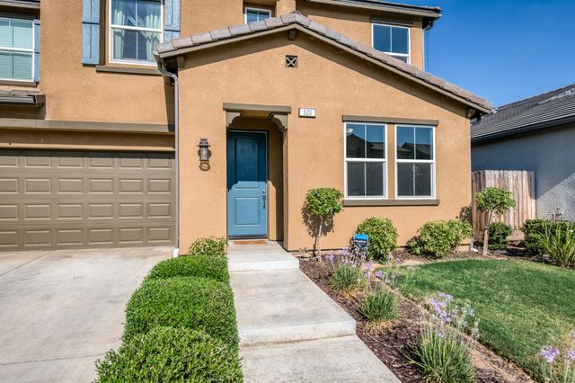 523 S Talus Way S, Madera, CA 93636