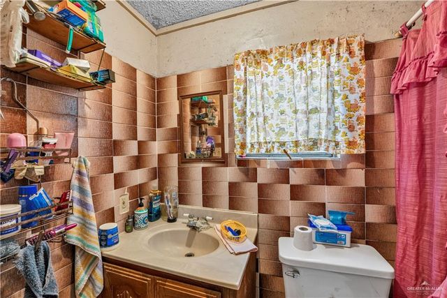1106 E Sprague Street, Edinburg, TX 78539