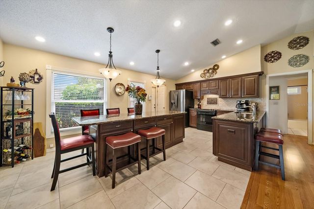 4352 KINGSTON LOOP, Sarasota, FL 34238