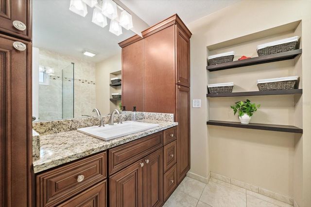 4352 KINGSTON LOOP, Sarasota, FL 34238