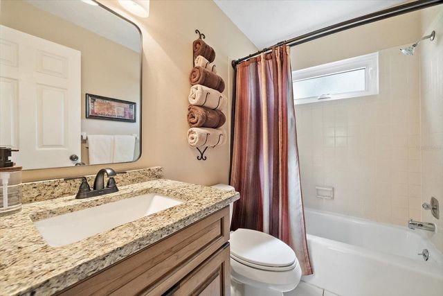 4352 KINGSTON LOOP, Sarasota, FL 34238