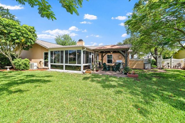 4352 KINGSTON LOOP, Sarasota, FL 34238