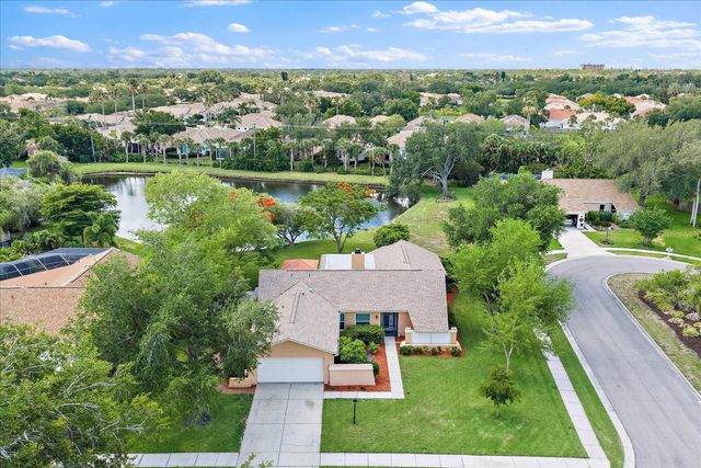 4352 KINGSTON LOOP, Sarasota, FL 34238