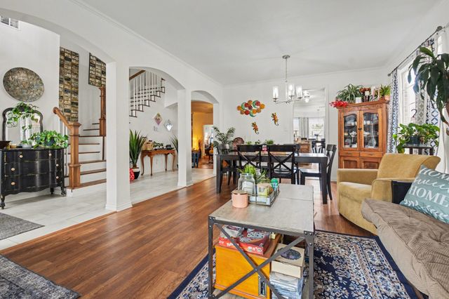 232 Patricia Lane, Highland Village, TX 75077