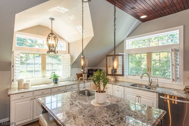 29 Sommerfield Ave, Parsippany-troy Hills Twp., NJ 07878