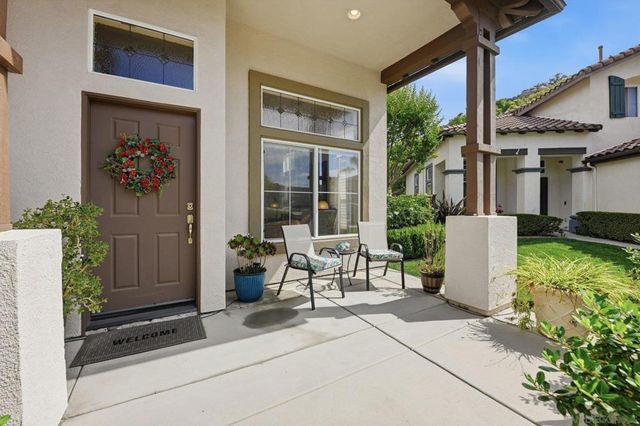 3234 Meadow Grass Lane, Escondido, CA 92027