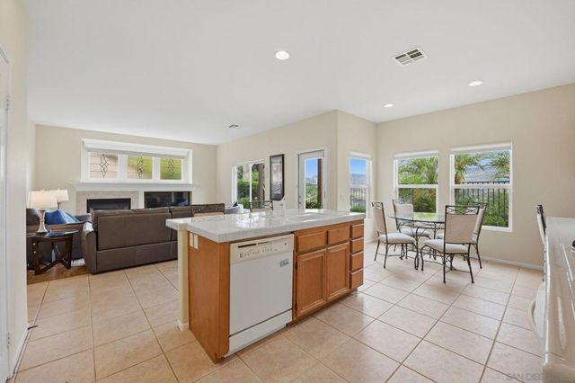 3234 Meadow Grass Lane, Escondido, CA 92027