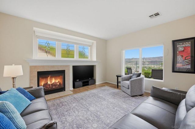 3234 Meadow Grass Lane, Escondido, CA 92027