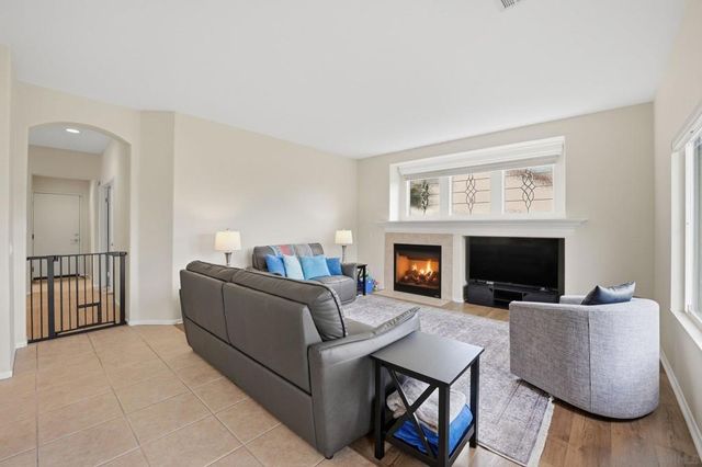 3234 Meadow Grass Lane, Escondido, CA 92027