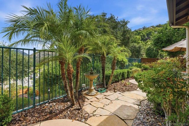 3234 Meadow Grass Lane, Escondido, CA 92027