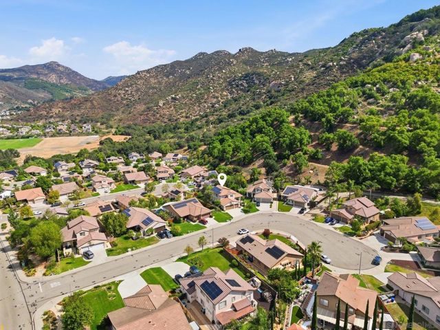 3234 Meadow Grass Lane, Escondido, CA 92027