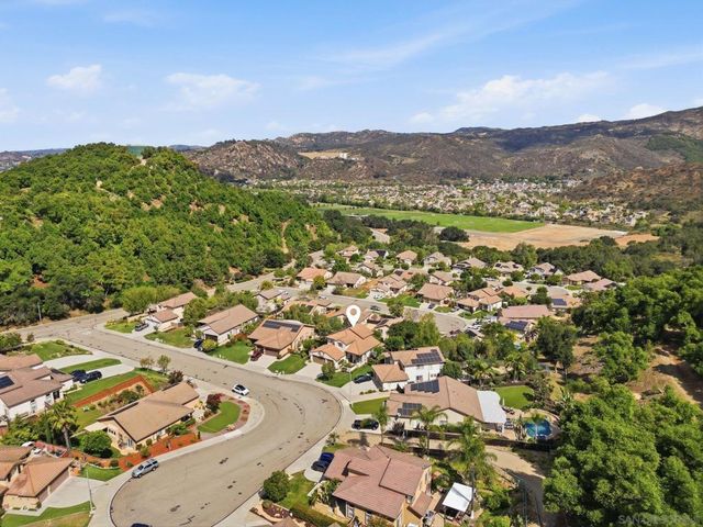 3234 Meadow Grass Lane, Escondido, CA 92027