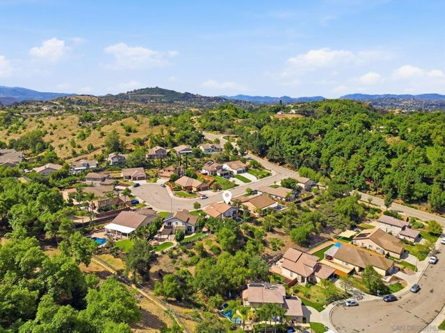 3234 Meadow Grass Lane, Escondido, CA 92027