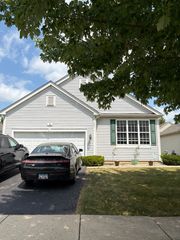 5 E HAGUE Drive, Antioch, IL 60002