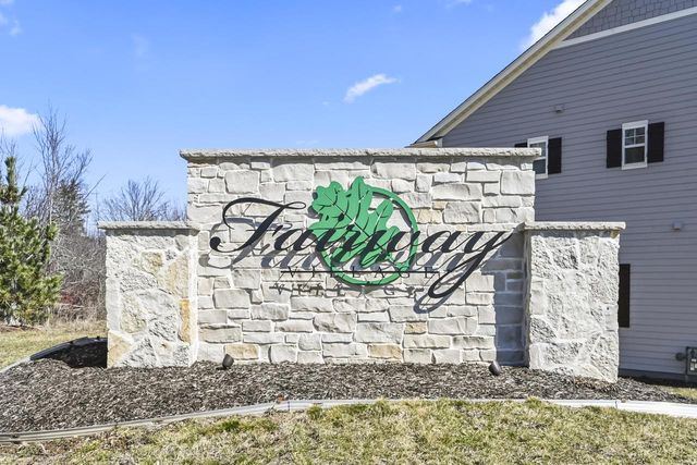 N118W7360 Fairway LANE, Cedarburg, WI 53012