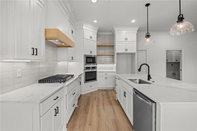 550 Apollo Drive, Centerton, AR 72719