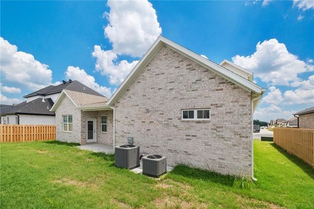 550 Apollo Drive, Centerton, AR 72719