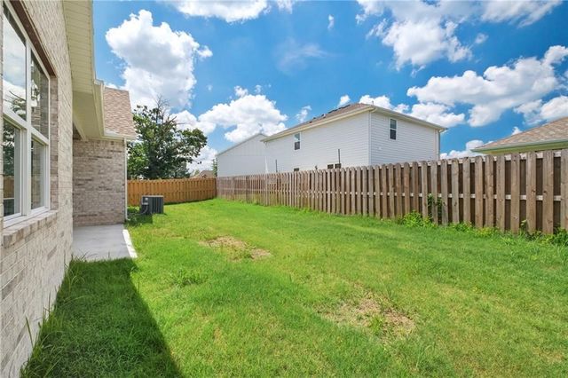 550 Apollo Drive, Centerton, AR 72719