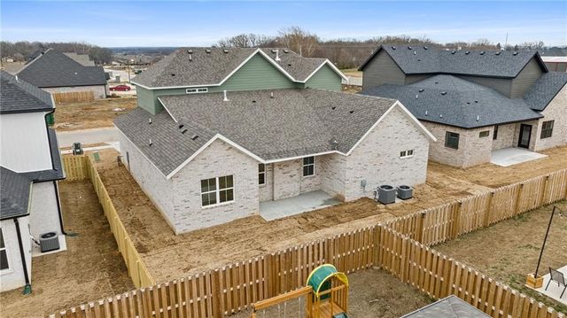 550 Apollo Drive, Centerton, AR 72719