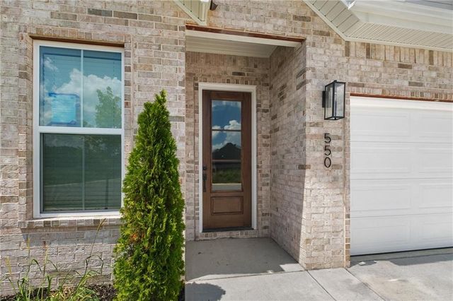 550 Apollo Drive, Centerton, AR 72719