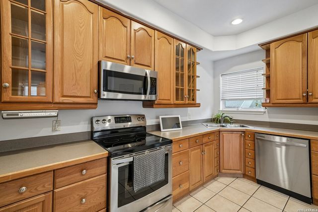 15727 Knolldown, San Antonio, TX 78247