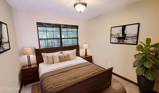 2333 Thorn Grove Pike, Knoxville, TN 37914