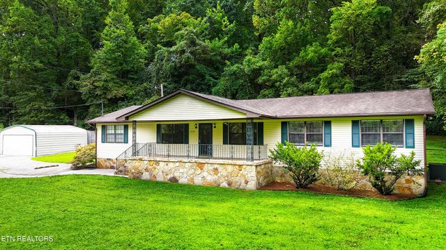 2333 Thorn Grove Pike, Knoxville, TN 37914