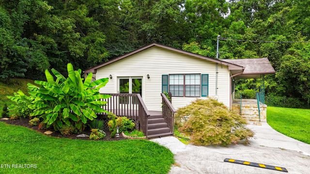 2333 Thorn Grove Pike, Knoxville, TN 37914