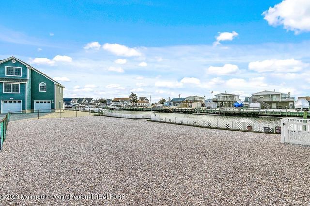 128 E Delaware Drive, Little Egg Harbor, NJ 08087