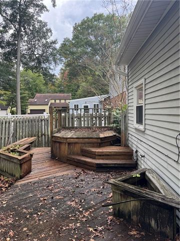 9 Kenilworth DR, Hampton, VA 23666