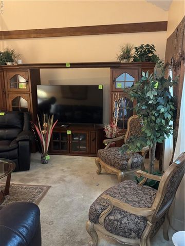 9 Kenilworth DR, Hampton, VA 23666
