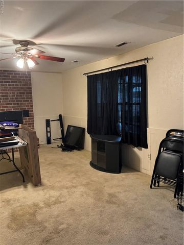 9 Kenilworth DR, Hampton, VA 23666