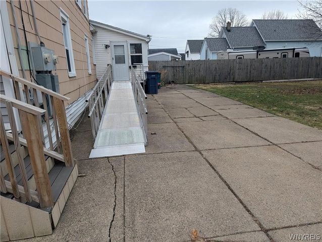 11 Pembina Street, Buffalo, NY 14220