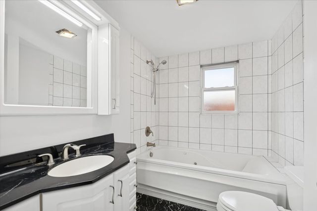 9520 Britta Avenue, Franklin Park, IL 60131