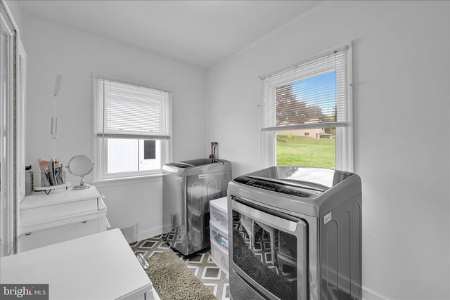 98 MECHANIC, Reinholds, PA 17569