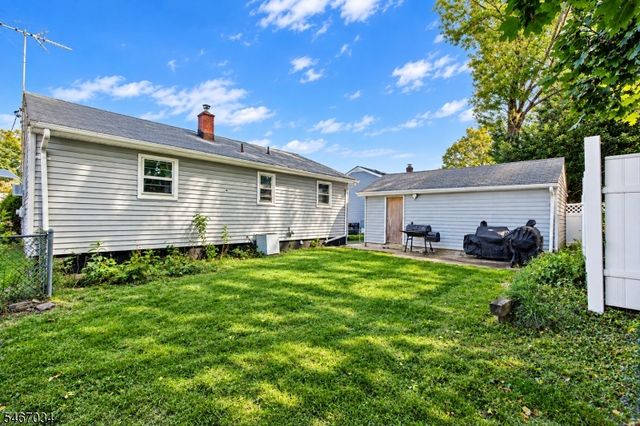 19 Cona Ct, Haledon Boro, NJ 07508