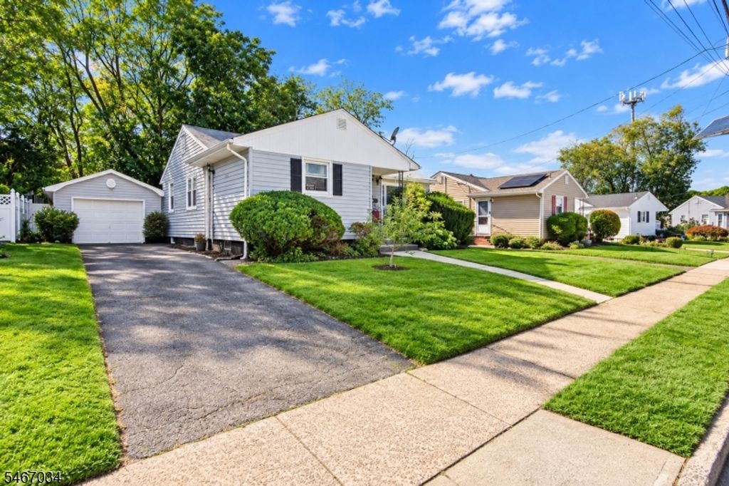 19 Cona Ct, Haledon Boro, NJ 07508 — photo 3