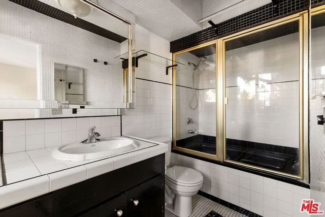 7560 Hollywood Boulevard 309, Los Angeles, CA 90046