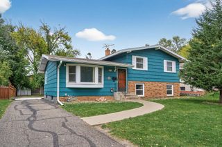 421 Ruby Drive, West Saint Paul, MN 55118